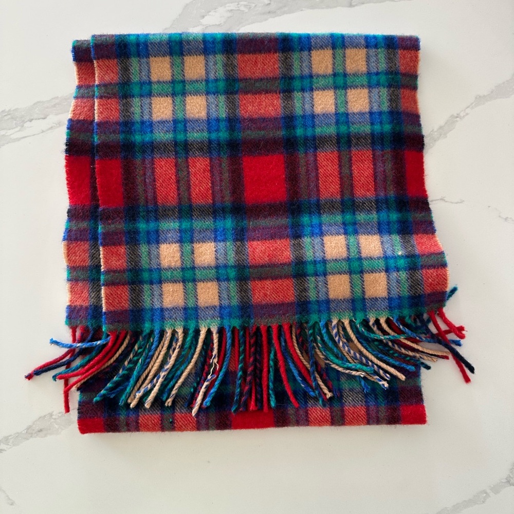 Highland Tweeds Lambswool Plaid Fringe Scarf in Multicolor